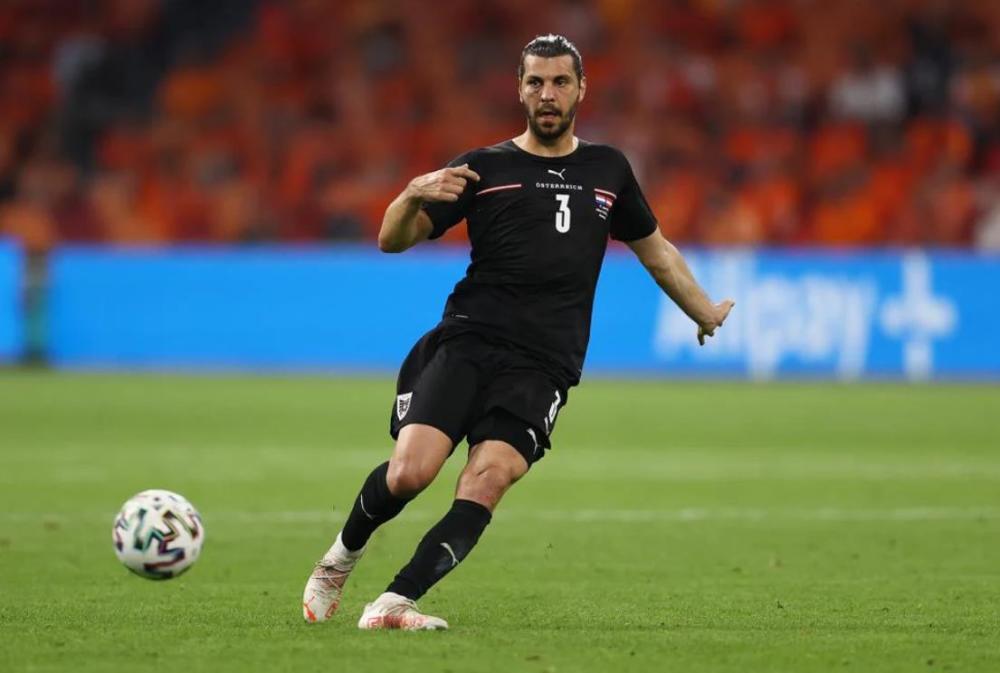 乌克兰队战平克罗地亚,晋级形势堪忧 乌克兰队战平克罗地亚,晋级形势堪忧