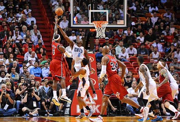 山猫客场击败快船,唐西奇砍下24分 山猫客场击败快船,唐西奇砍下24分