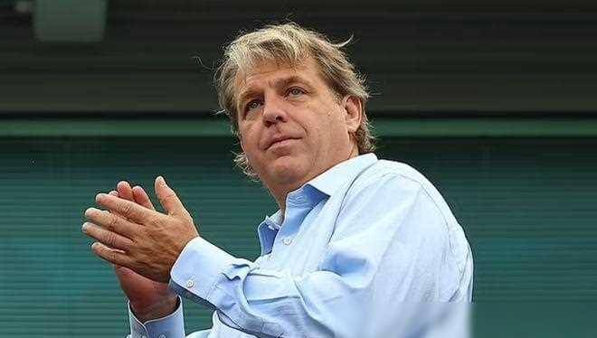 切尔西队主教练突然宣布引退，球迷哀叹的简单介绍