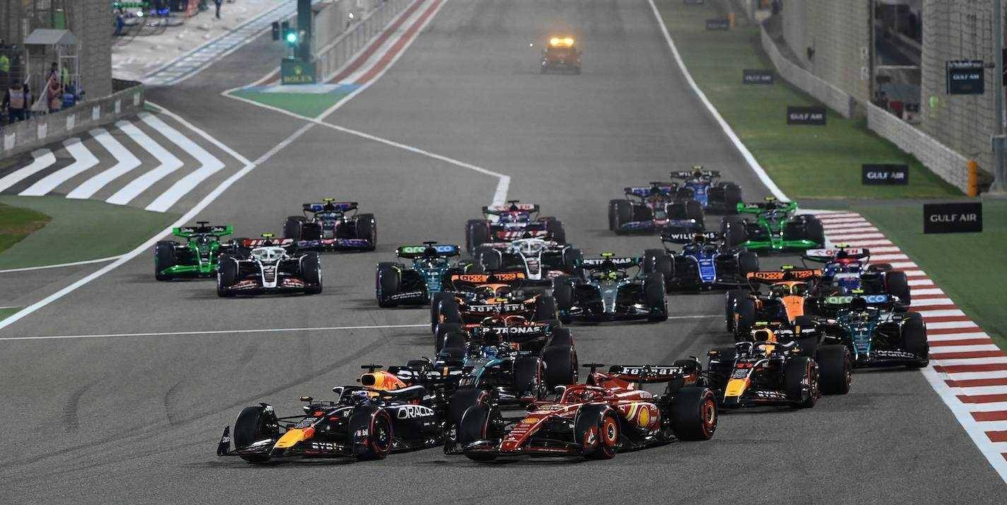 包含红牛车队完胜红牛二队,塞恩斯统治全场的词条 包含红牛车队完胜红牛二队,塞恩斯统治全场的词条